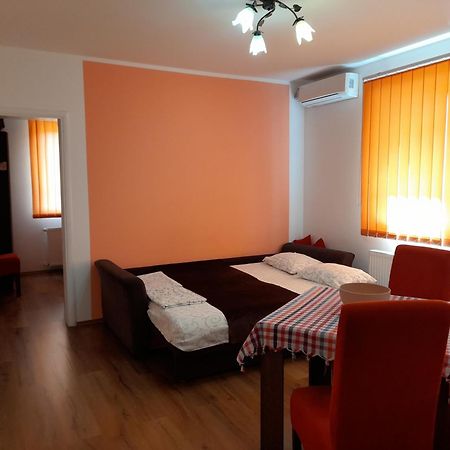 Kety Apartments Крагуевац Екстериор снимка