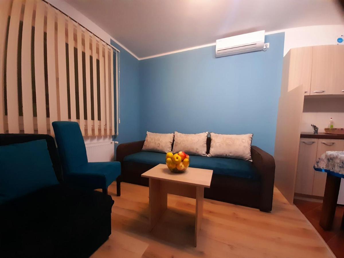 Kety Apartments Крагуевац Стая снимка