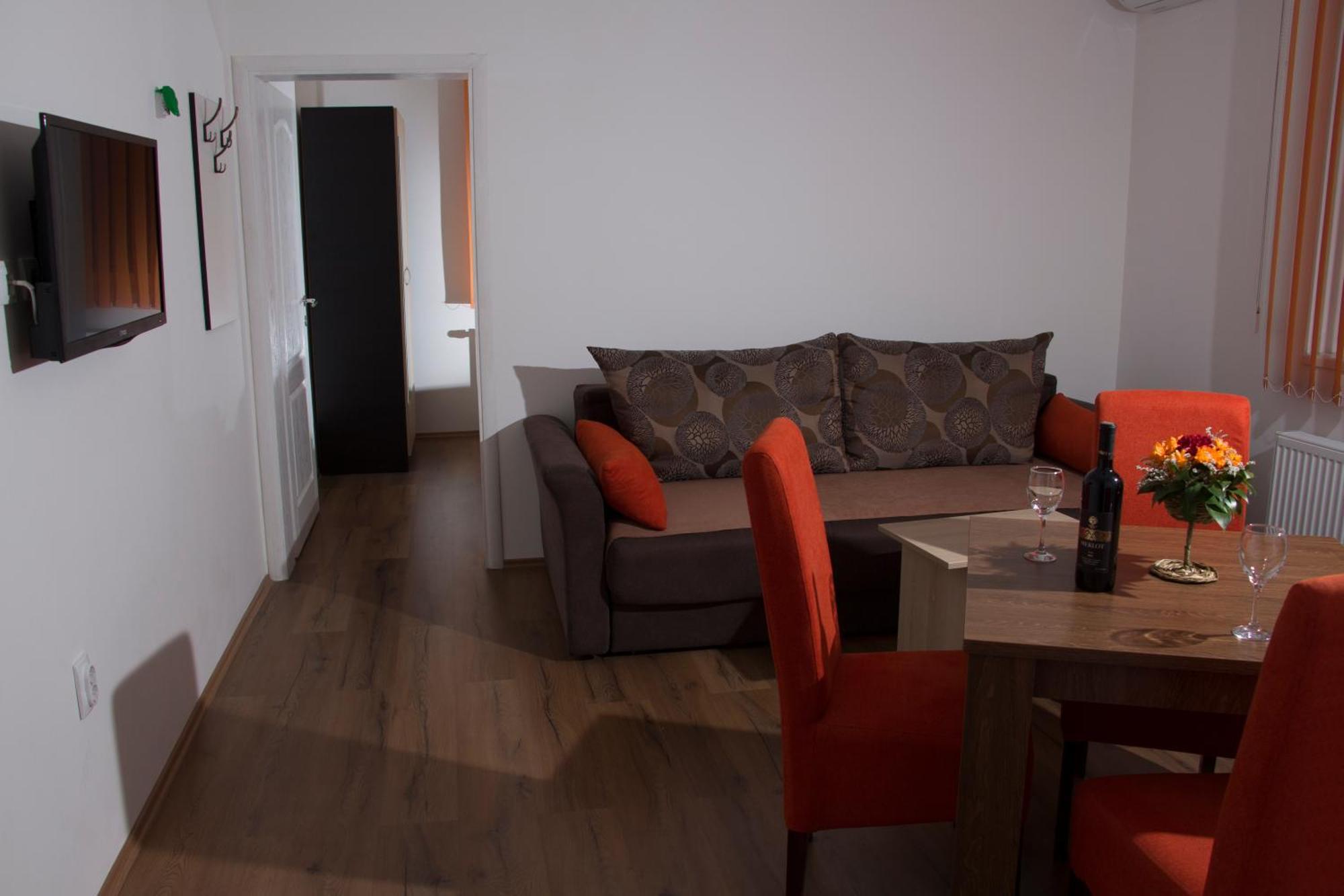 Kety Apartments Крагуевац Стая снимка